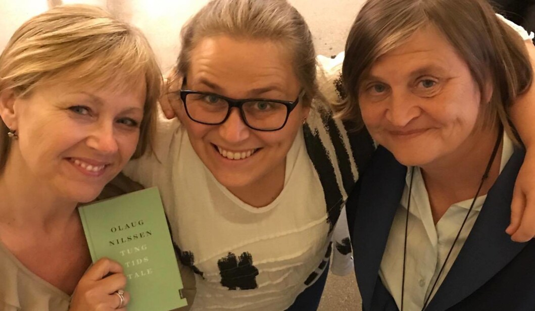 Hør podcasten med Brageprisvinner Olaug Nilssen som snakker med Kristin Botnmark og Elin Ørjasæter om karrierelivet i kombinasjon med en autistisk sønn. Hør podcasten med Brageprisvinner Olaug Nilssen som snakker med Kristin Botnmark og Elin Ørjasæter om karrierelivet i kombinasjon med en autistisk sønn.