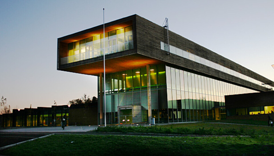Høgskolesenteret ved Høgskolen i Østfold, i Halden. Foto: Bård Halvorsen for Høgskolen i Østfold.