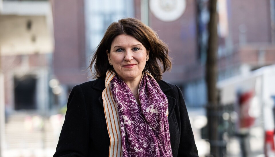 Akademikernes leder Kari Sollien tar til orde for skattefradrag både for ansattes egne og bedriftenes utlegg for å bedre kompetansen. Foto: Akademikerne. Akademikernes leder Kari Sollien tar til orde for skattefradrag både for ansattes egne og bedriftenes utlegg for å bedre kompetansen. Foto: Akademikerne.
